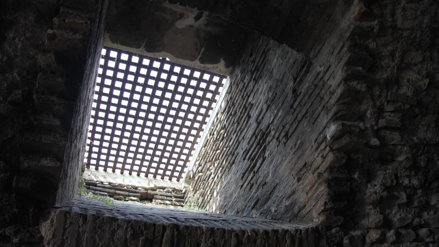 Sotto l'arena